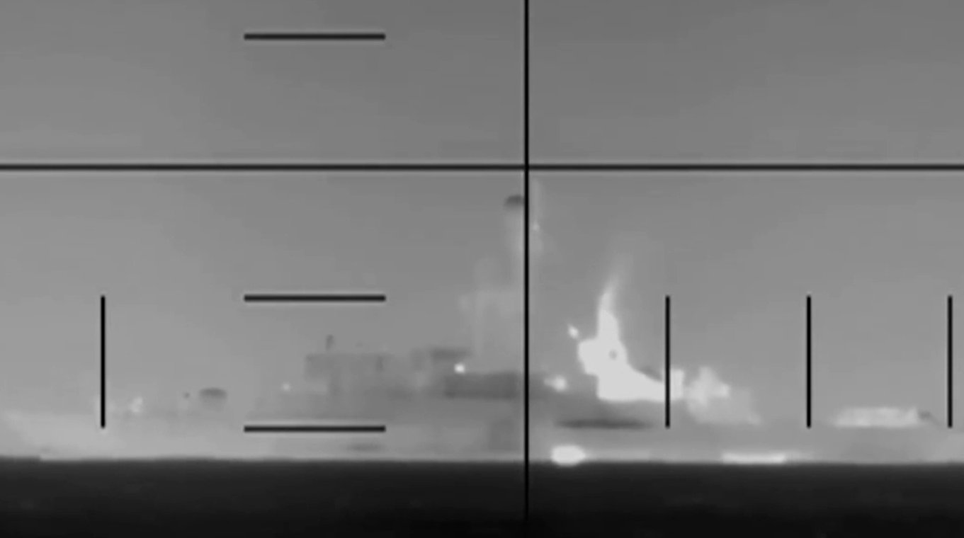 US submarine sank an Iranian warship in the Indians ocean